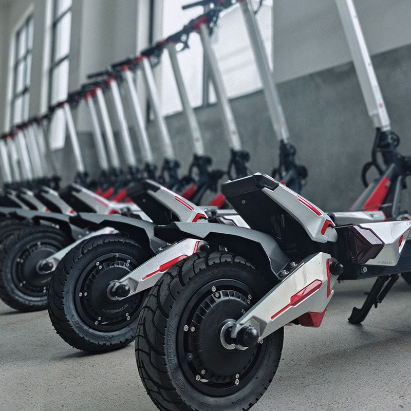 The Complete E-Scooter Tire Guide for Everyday Riders in 2025