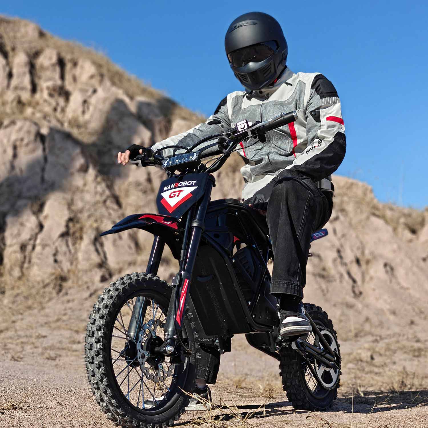Nanrobot’s First Electric Dirt Bike Is Here and It Changes the Game